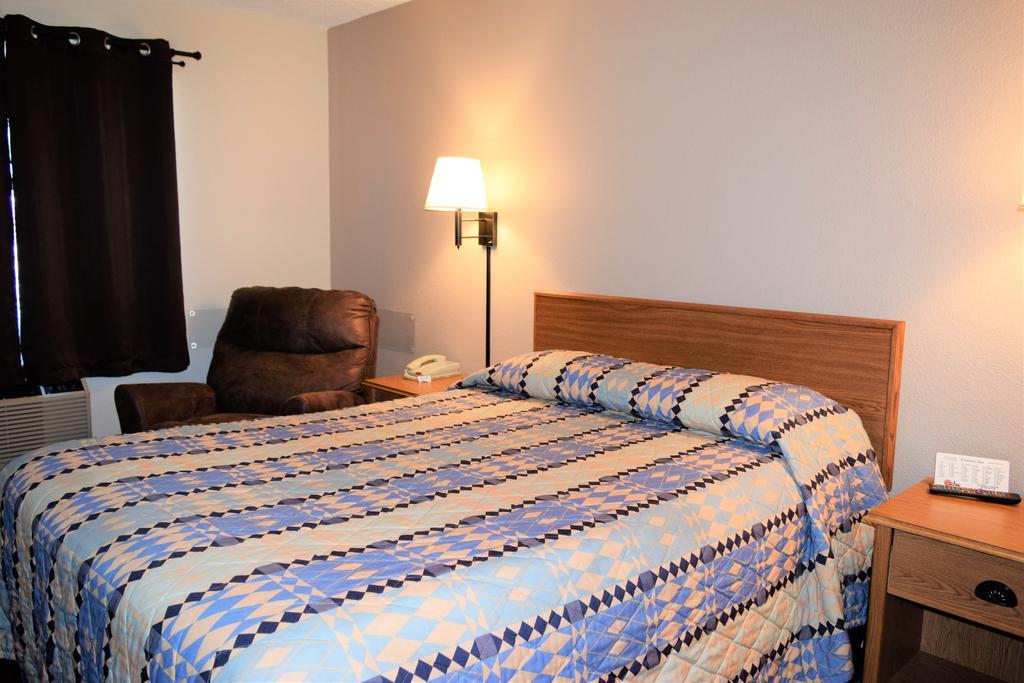 Country Inn Libby Екстериор снимка