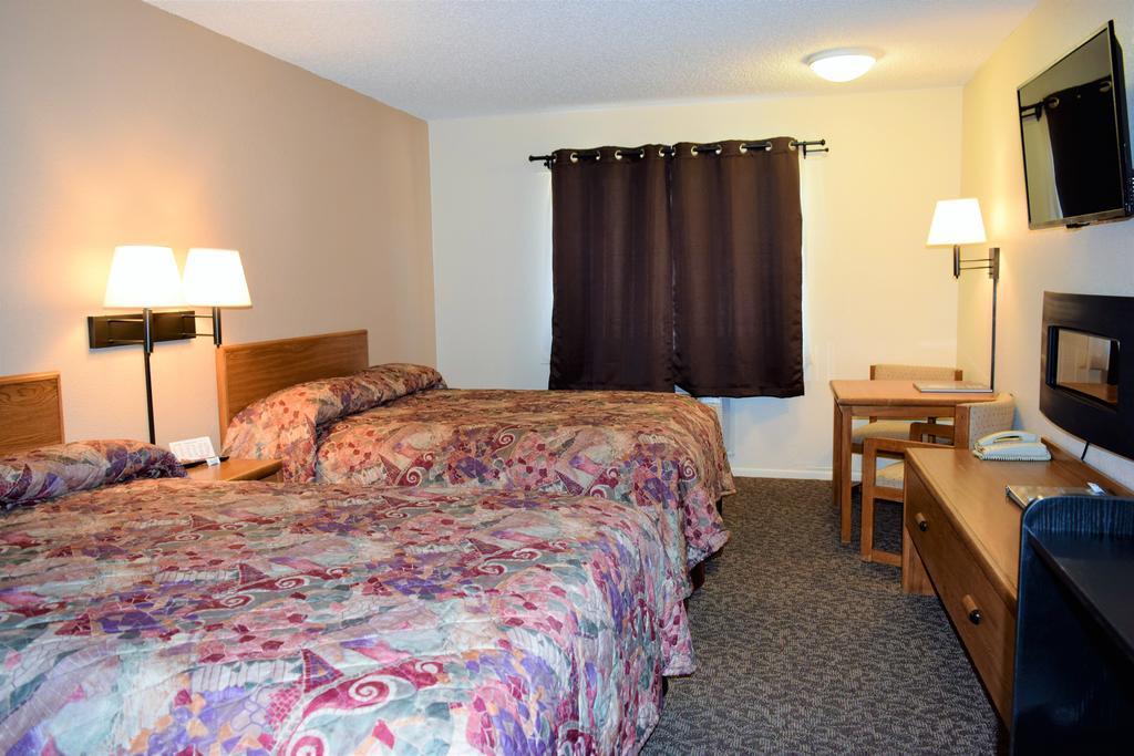 Country Inn Libby Екстериор снимка