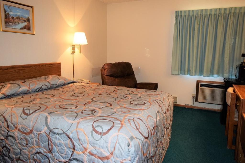Country Inn Libby Екстериор снимка
